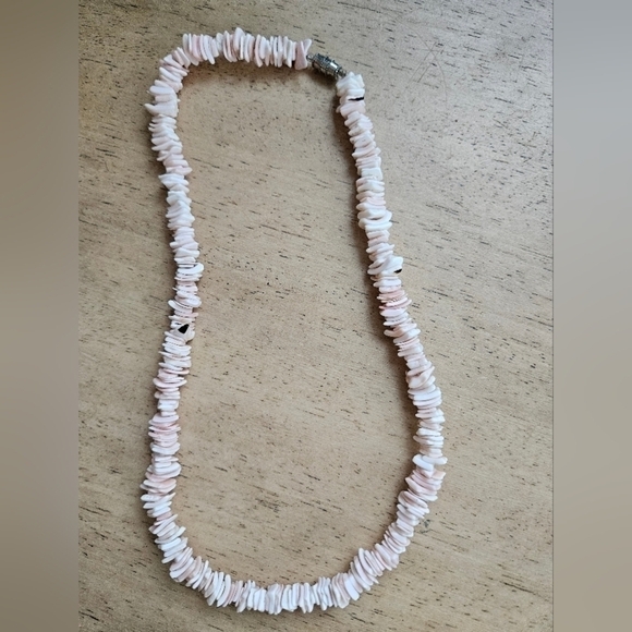 Necklaces Pukalani and seashell set - Picture 2 of 3